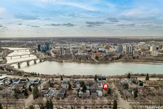 Photo 4: 735 University Drive in Saskatoon: Nutana Residential for sale : MLS®# SK966967