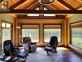 Photo 11: 24410 VERDUN BISHOP FOREST SERVICE ROAD in Burns Lake: House for sale : MLS®# R2786528