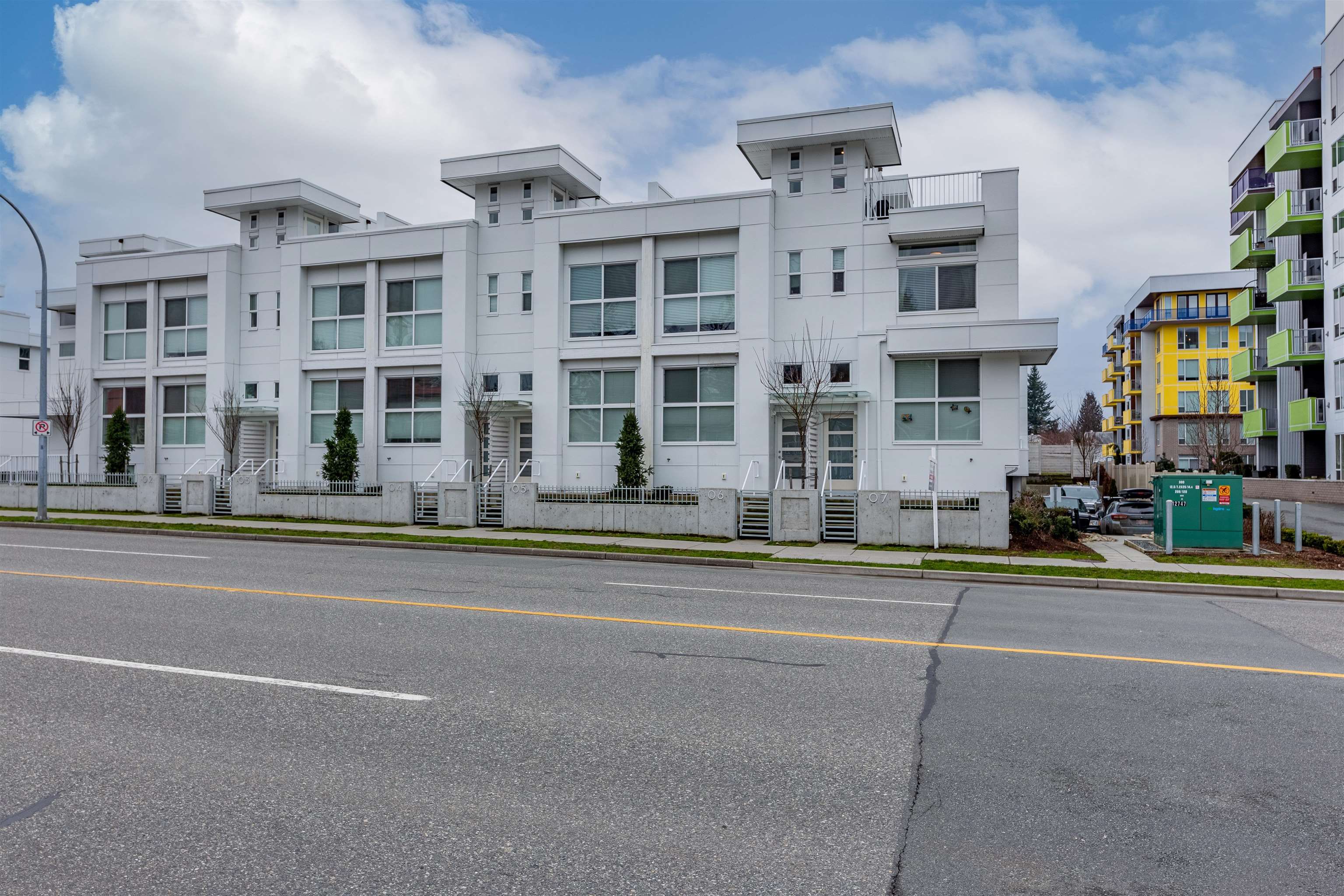 Main Photo: 7 2505 WARE Street in Abbotsford: Central Abbotsford Townhouse for sale in "MILL DISTRICT" : MLS®# R2650932