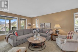 Photo 13: 828 Mount Royal Drive in Kelowna: House for sale : MLS®# 10305236