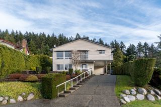 Photo 1: 14 Benson Drive in Port Moody: North Shore Pt Moody House for sale : MLS®# R2640149