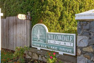 Photo 2: 11 4619 Elk Lake Dr in Saanich: SW Royal Oak Row/Townhouse for sale (Saanich West)  : MLS®# 953739