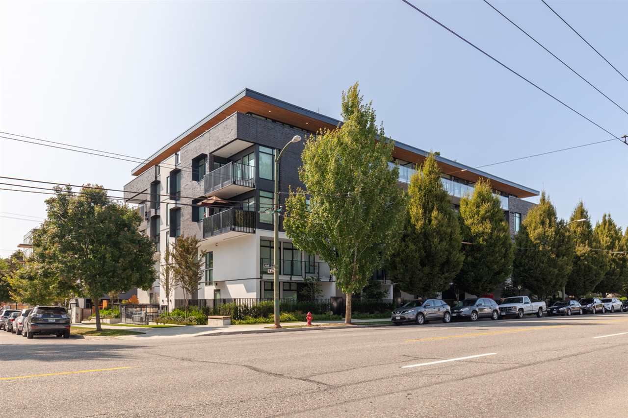 Main Photo: 602 5085 MAIN Street in Vancouver: Main Condo for sale in "Eastpark Main" (Vancouver East)  : MLS®# R2389271