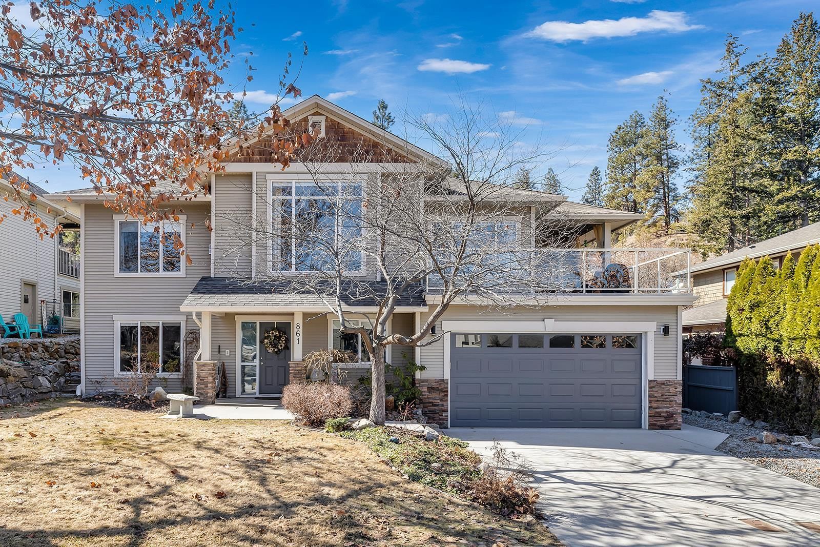 Main Photo: 861 Steele Road in Kelowna: Upper Mission House for sale (Central Okanagan)  : MLS®# 10270831
