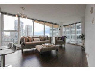 Photo 2: 908 111 W GEORGIA Street in Vancouver: Downtown VW Condo for sale in "Spectrum 1" (Vancouver West)  : MLS®# R2828739
