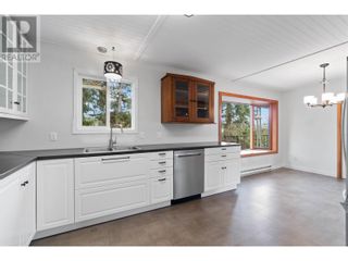 Photo 4: 3550 16 Avenue NE in Salmon Arm: House for sale : MLS®# 10310595