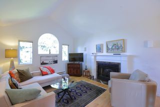 Photo 2: 1916 W 15TH Avenue in Vancouver: Kitsilano Townhouse for sale (Vancouver West)  : MLS®# R2728097