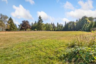Photo 8: 2689 Huband Rd in Courtenay: CV Courtenay North House for sale (Comox Valley)  : MLS®# 920802
