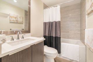 Photo 14: 901 8633 CAPSTAN Way in Richmond: West Cambie Condo for sale in "PINNACLE LIVING AT CAPSTAN VILLA" : MLS®# R2196766