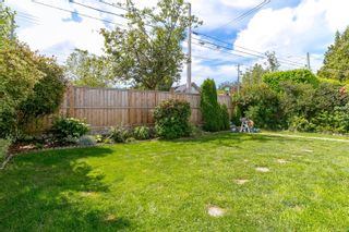Photo 29: 2506 Roseberry Ave in Victoria: Vi Fernwood Half Duplex for sale : MLS®# 908409