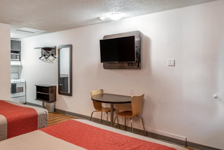 Photo 12: 39 rooms Hotel for sale Northern BC: Business with Property for sale : MLS®# 8041753