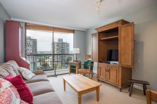 Photo 5: 901 1146 HARWOOD Street in Vancouver: West End VW Condo for sale in "The Lamplighter" (Vancouver West)  : MLS®# R2376230