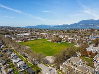Photo 12: 1 2375 W BROADWAY in Vancouver: Kitsilano Townhouse for sale in "TALIESON" (Vancouver West)  : MLS®# R2838163