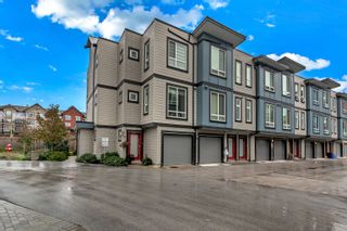 Photo 3: 29 5515 199A Street in Langley: Langley City Townhouse for sale : MLS®# R2830035