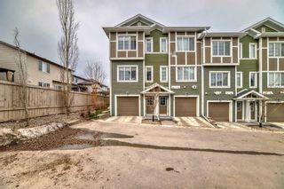 Photo 3: 310 Evansridge Common NW in Calgary: Evanston Row/Townhouse for sale : MLS®# A2128450