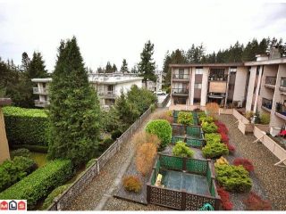 Photo 10: 312 1442 BLACKWOOD Street: White Rock Condo for sale in "Blackwood Manor" (South Surrey White Rock)  : MLS®# F1103862