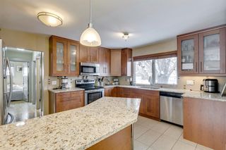 Photo 1: 3352 Barr Road NW in Calgary: Brentwood Detached for sale : MLS®# A2029534