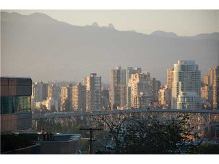 Photo 3: 403 2588 ALDER Street in Vancouver: Fairview VW Condo for sale (Vancouver West)  : MLS®# V847625