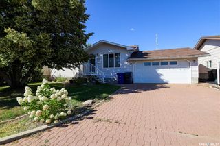 Photo 1: 442 30th Street West in Battleford: Residential for sale : MLS®# SK907170