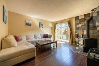 Photo 2: 15 39752 GOVERNMENT ROAD in Squamish: Northyards Townhouse for sale : MLS®# R2363911