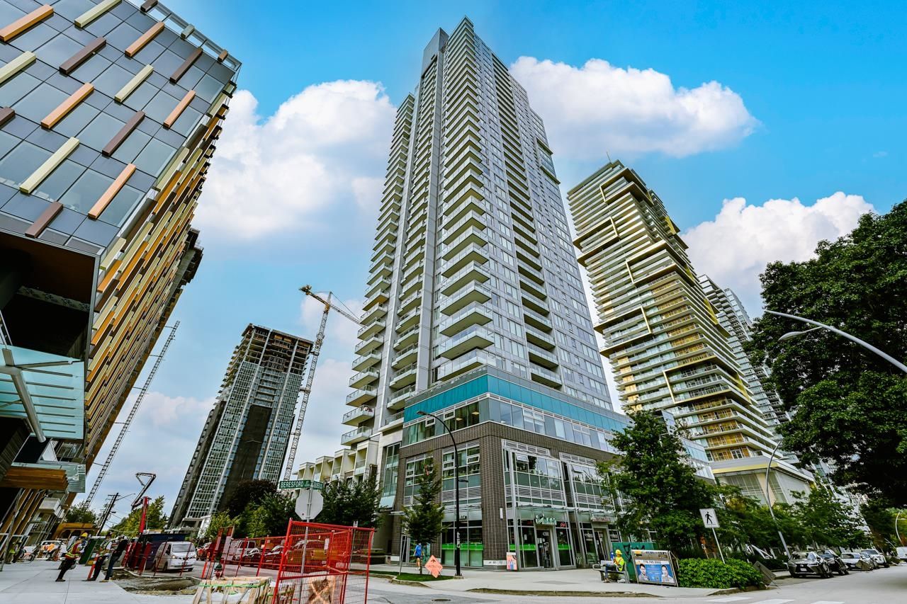 Main Photo: 2309 6333 SILVER Avenue in Burnaby: Metrotown Condo for sale in "Silver Condos" (Burnaby South)  : MLS®# R2632593