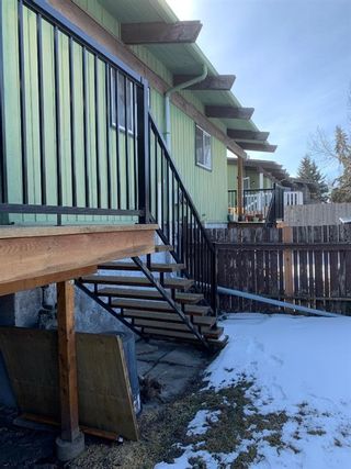 Photo 3: 529-531 Sabrina Road SW in Calgary: Southwood Duplex for sale : MLS®# A1192935