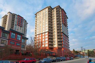 Photo 1: 906 813 AGNES Street in New Westminster: Downtown NW Condo for sale : MLS®# R2382886