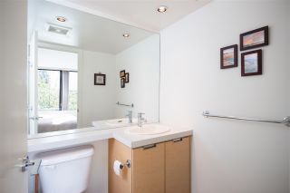 Photo 18: 403 151 W 2ND Street in North Vancouver: Lower Lonsdale Condo for sale in "SKY" : MLS®# R2389638