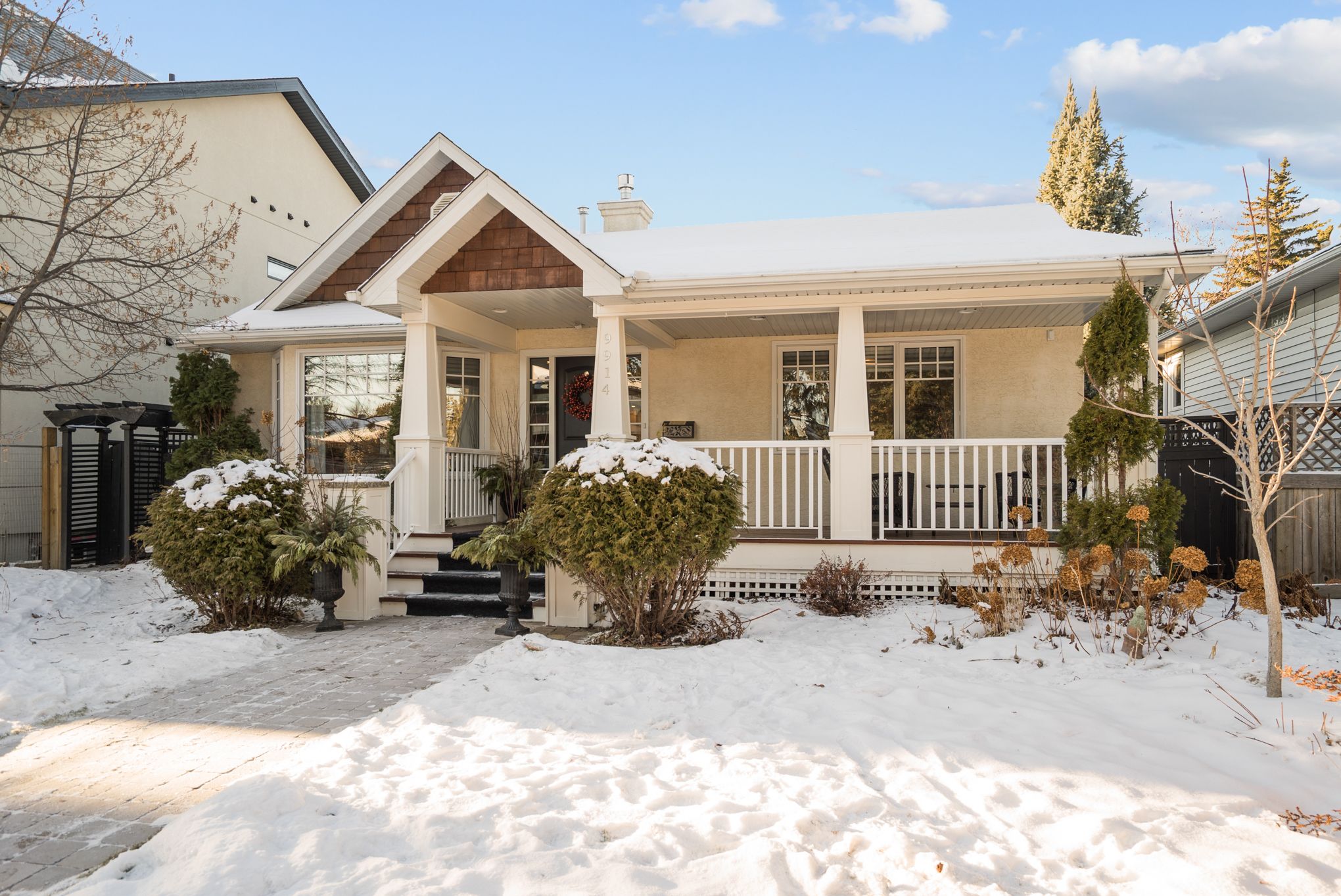 Main Photo: 9914 145 Street NW in Edmonton: Crestwood House for sale : MLS®# E4091899