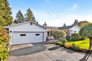 Photo 1: 1100 Mantle Dr in Courtenay: CV Courtenay East House for sale (Comox Valley)  : MLS®# 917385