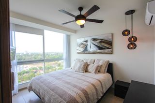 Photo 2: PH Royal Palm Resale - One Bedroom