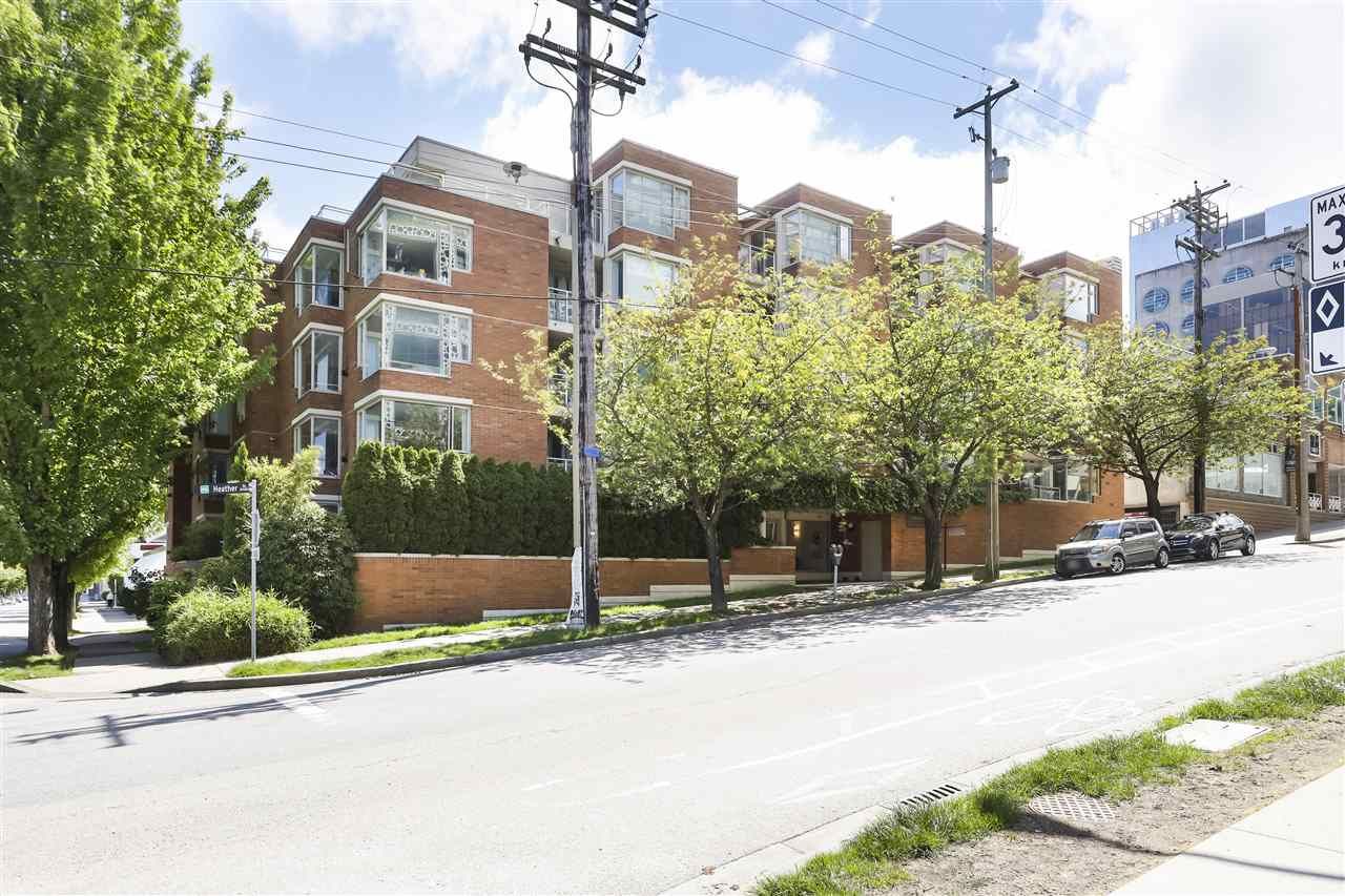Photo 22: Photos: 203 2438 HEATHER Street in Vancouver: Fairview VW Condo for sale in "GRAND HEATHER" (Vancouver West)  : MLS®# R2456992
