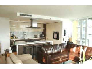 Photo 10: # 301 8 SMITHE ME in Vancouver: Yaletown Condo for sale (Vancouver West)  : MLS®# V985268