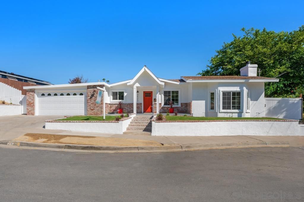 Main Photo: LINDA VISTA House for sale : 4 bedrooms : 3523 Brookshire St in San Diego