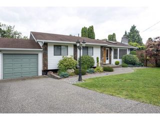 Photo 1: 33462 10TH Avenue in Mission: Mission BC House for sale : MLS®# R2090095