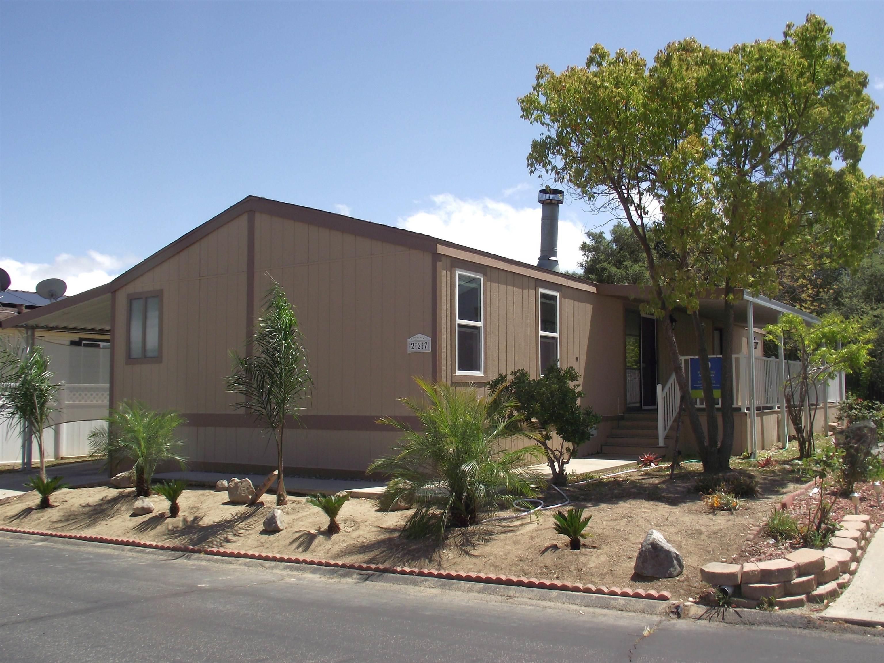 Main Photo: WARNER SPRINGS Manufactured Home for sale : 2 bedrooms : 35109 Highway 79 #SPC #227 /UNIT #226