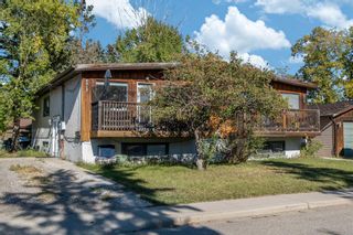 Photo 2: 8910 36 Avenue NW in Calgary: Bowness Full Duplex for sale : MLS®# A2081132