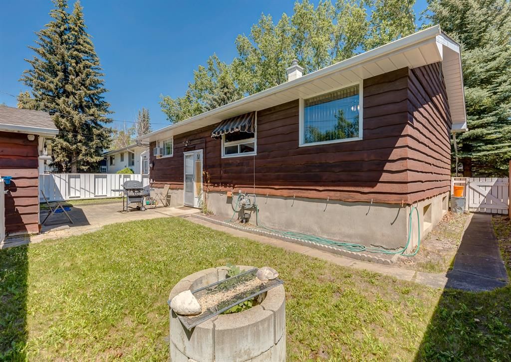 Photo 40: Photos: 3435 19 Street NW in Calgary: Charleswood Detached for sale : MLS®# A1241345