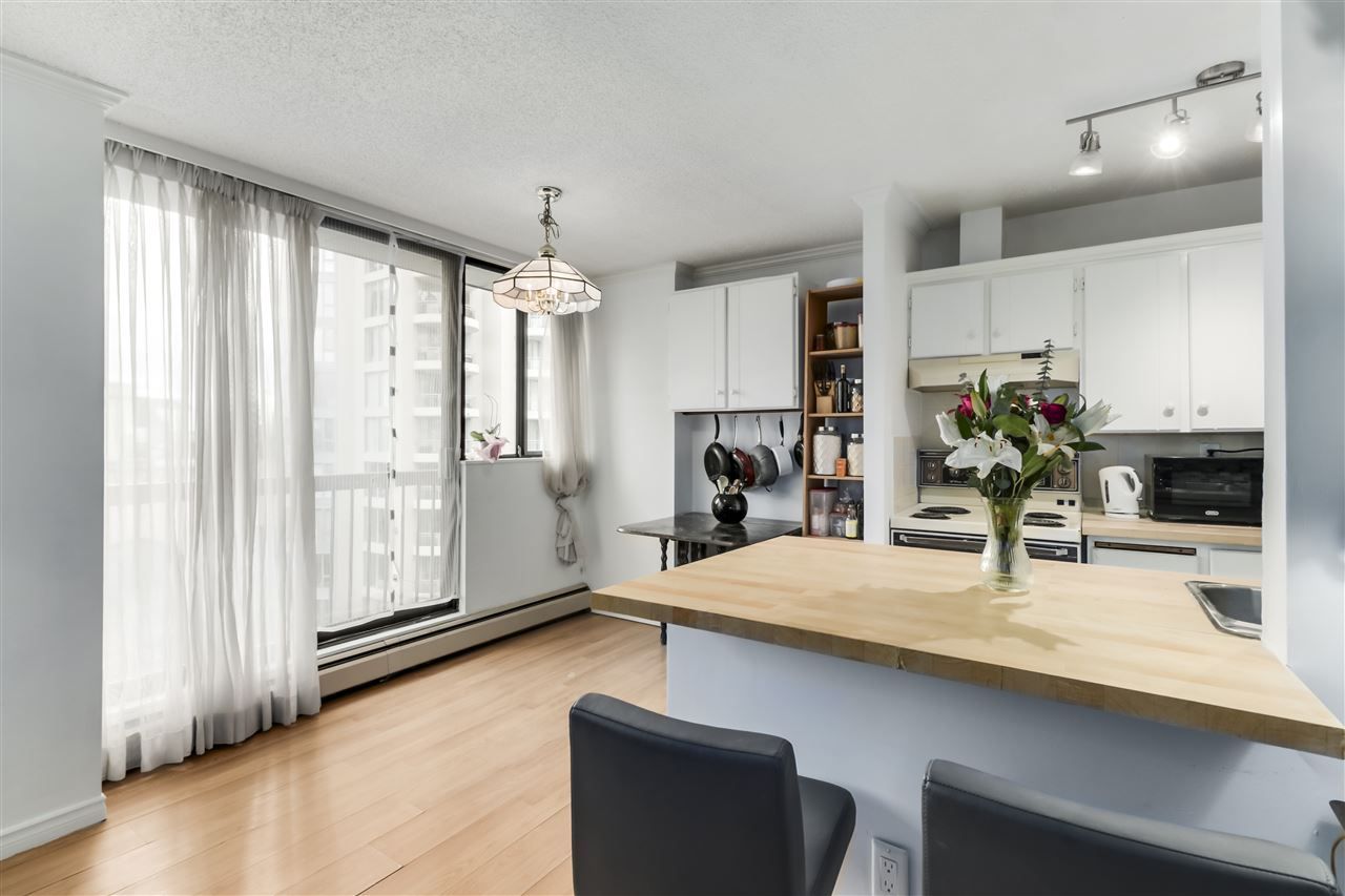 Photo 7: Photos: 606 620 SEVENTH Avenue in New Westminster: Uptown NW Condo for sale in "Charterhouse" : MLS®# R2531029