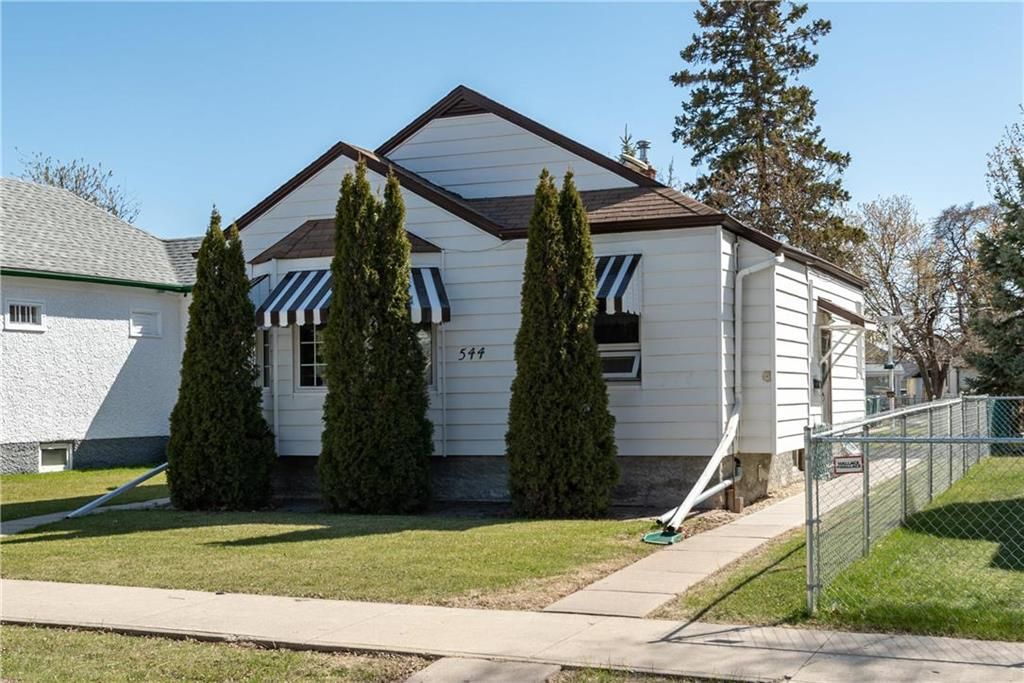 Main Photo: 544 Johnson Avenue East in Winnipeg: East Kildonan Residential for sale (3B)  : MLS®# 202111450