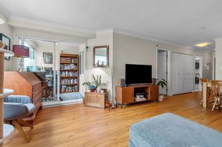 Photo 10: 207 3590 W 26TH Avenue in Vancouver: Dunbar Condo for sale in "Dunbar Heights" (Vancouver West)  : MLS®# R2786637