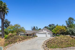Main Photo: SD COUNTRY ESTATES House for sale : 4 bedrooms : 24560 Pappas Rd in Ramona