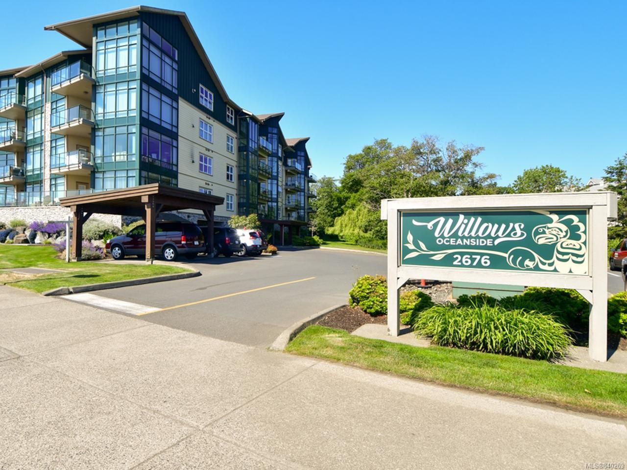 Main Photo: 404 2676 S Island Hwy in CAMPBELL RIVER: CR Willow Point Condo for sale (Campbell River)  : MLS®# 840269