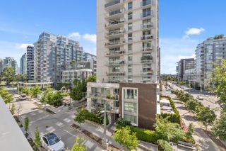 Photo 21: 403 1688 PULLMAN PORTER Street in Vancouver: Mount Pleasant VE Condo for sale in "Navio on the Creek" (Vancouver East)  : MLS®# R2895977