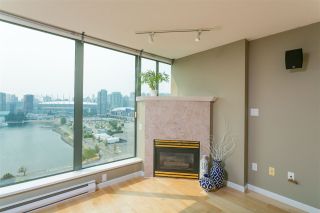 Photo 10: 1406 1088 QUEBEC Street in Vancouver: Mount Pleasant VE Condo for sale in "VICEROY" (Vancouver East)  : MLS®# R2195514