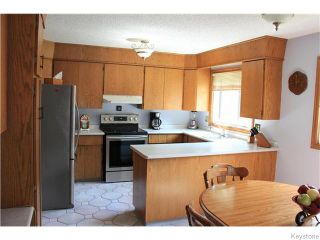 Photo 2: 825 Kilkenny Drive in Winnipeg: Fort Richmond Residential for sale (1K)  : MLS®# 1623586