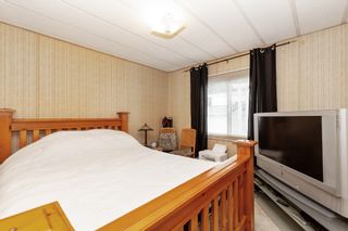 Photo 9: 22 13507 81 Avenue in Surrey: Queen Mary Park Surrey Manufactured Home for sale : MLS®# R2499572