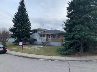 Photo 1: 199 Westview Drive SW in Calgary: Westgate Detached for sale : MLS®# A2091677