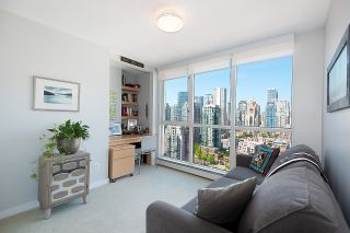 Photo 17: 2701 1201 MARINASIDE Crescent in Vancouver: Yaletown Condo for sale in "The Peninsula" (Vancouver West)  : MLS®# R2602027