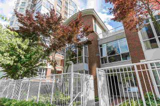 Photo 1: 1288 QUEBEC Street in Vancouver: Downtown VE Townhouse for sale (Vancouver East)  : MLS®# R2381608